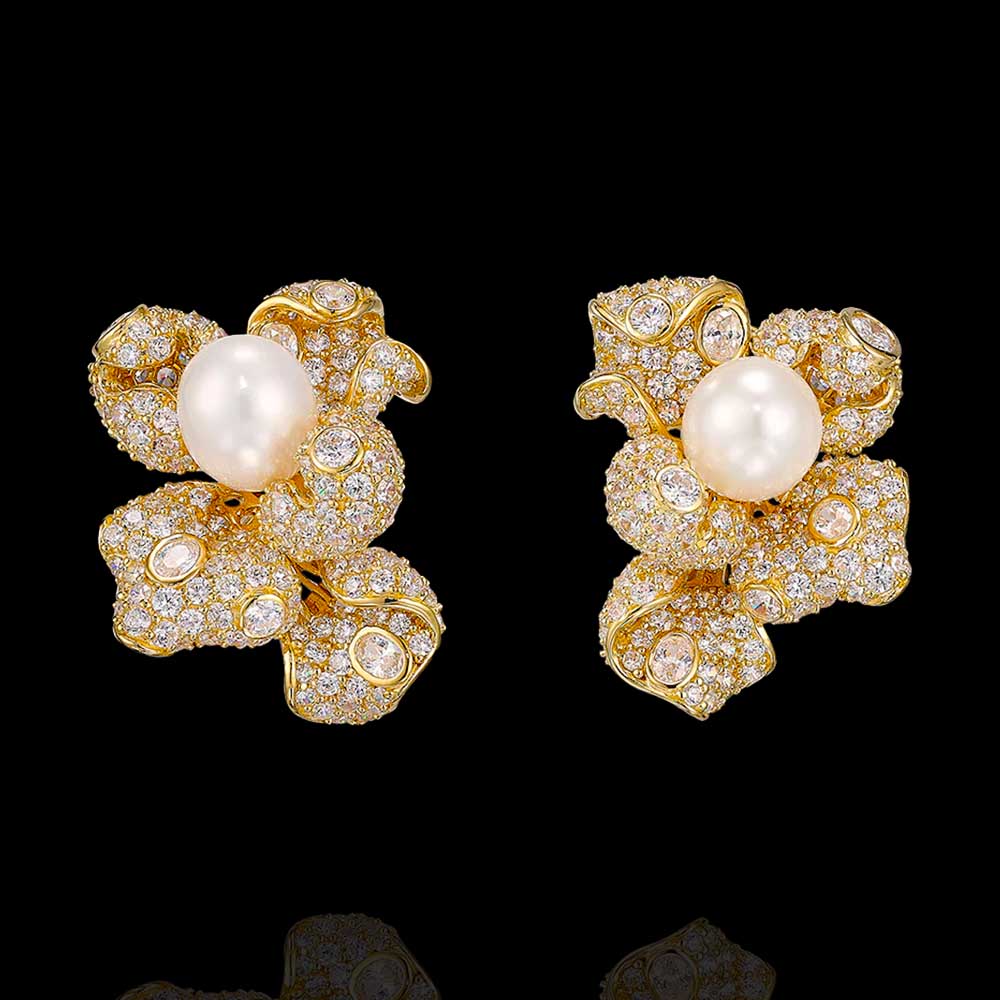 Diamond White Pearl Look Earrings Top In 18Kt Gold Polish