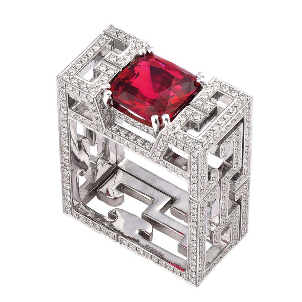 Make a statement with this ring