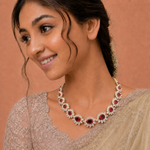 Floral Necklace in 18K Gold Polish