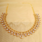Dazzling Plumage - Gold Necklace Mango
