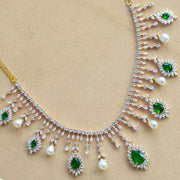 Emerald Drop Pearl Necklace – Regal Grace in Every Detail