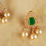 Ira – Emerald Green Pearl Drop Earrings in Gold-Plated Silver