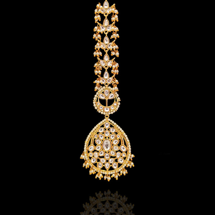 Sparkling Traditional Polki Mangtikka Design