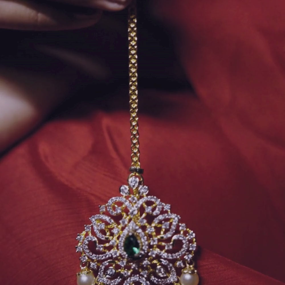 Bridal Mangtikka Design with Pearls & Emerald