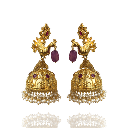 Gleaming & Flaunting - Sneha Rateria Store