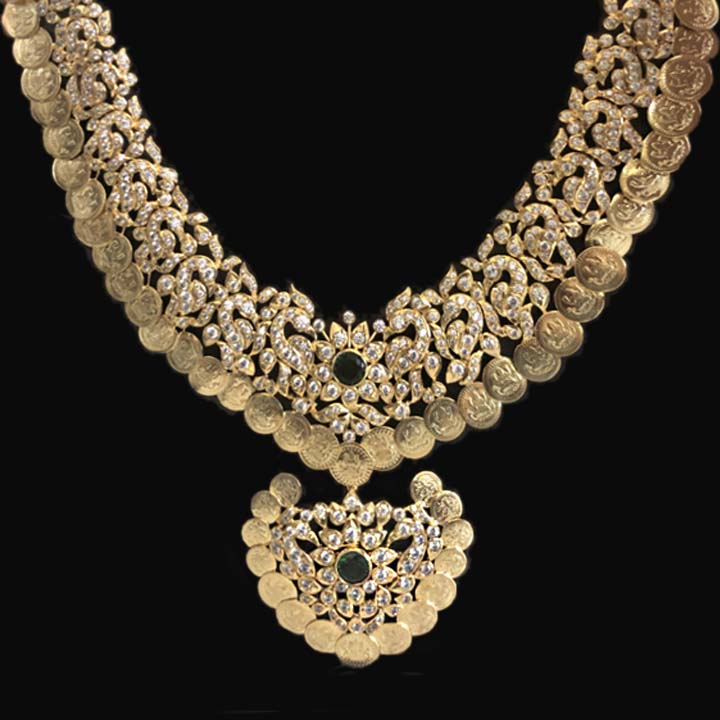 Traditional Timepiece - Sneha Rateria Store