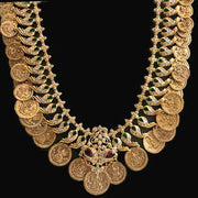 Timeless Grandeur - Sneha Rateria Store